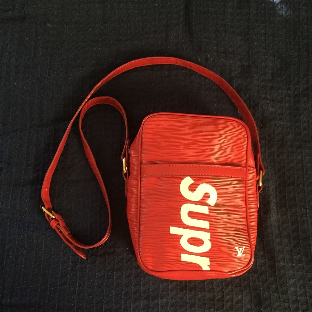 LV x Supreme Messenger Bag